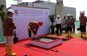 AKR Land Topping Off Event for Gallery West Jakarta's Facility Building